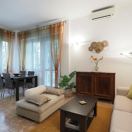 Primopiano - Palmaria B Lägenhet Milano Exteriör bild